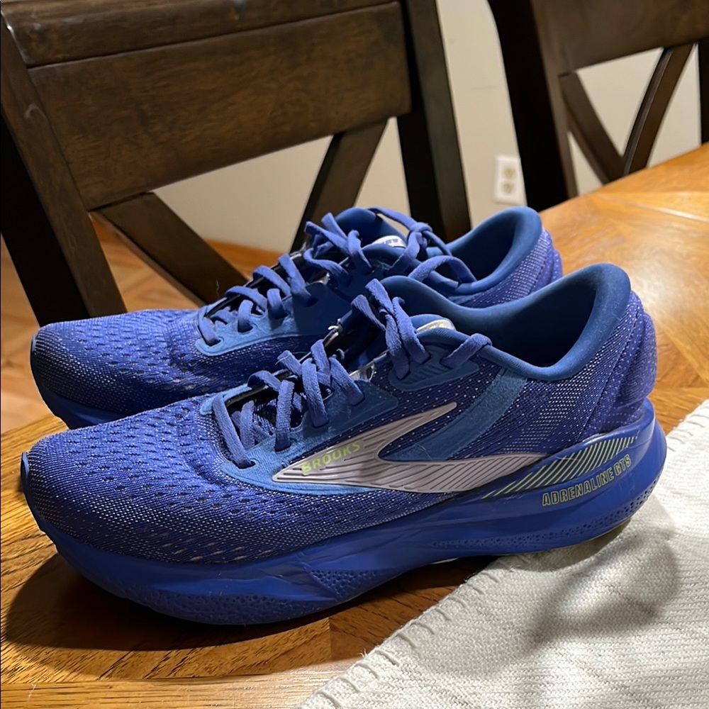 Brooks  ADRENALINE GTS Athletic Running Shoes Comfort (without original box) - Picture 5 of 16
